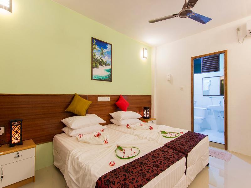 Liberty Guest House Maldives Mahibadhoo Exterior photo